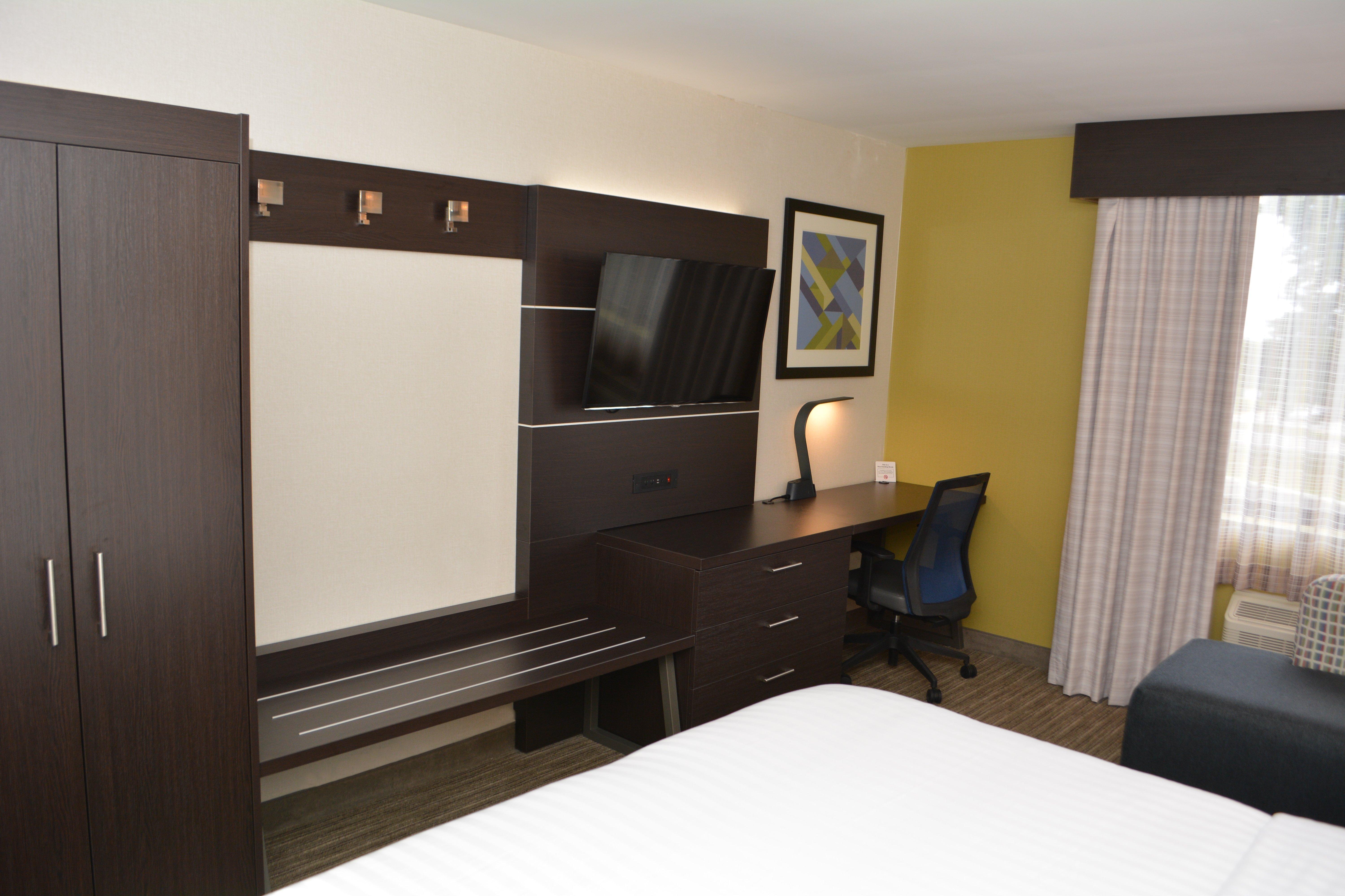 Holiday Inn Express & Suites Waterville - North By Ihg Екстериор снимка