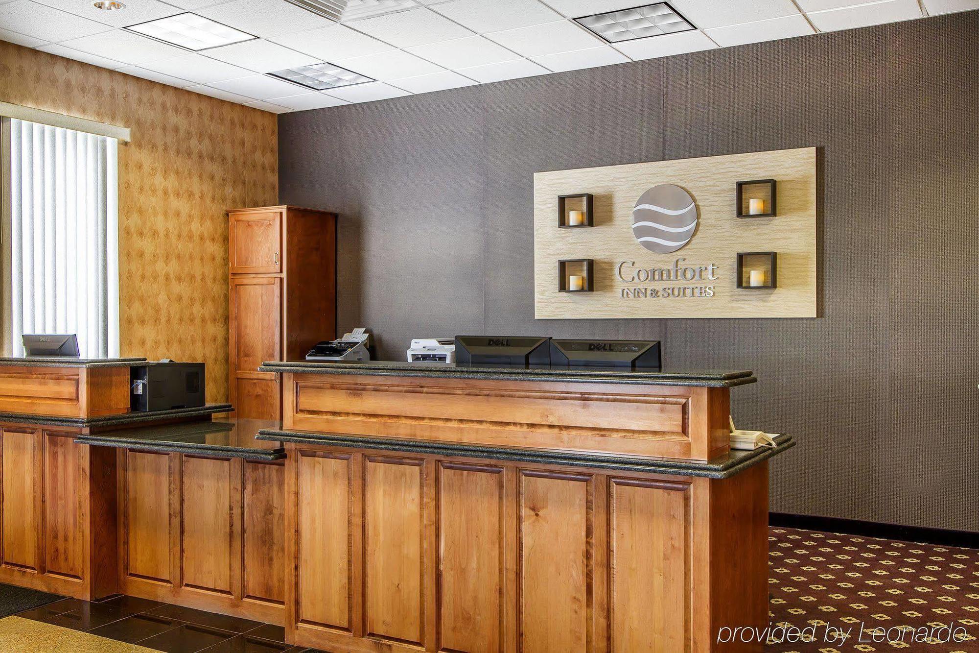 Holiday Inn Express & Suites Waterville - North By Ihg Екстериор снимка