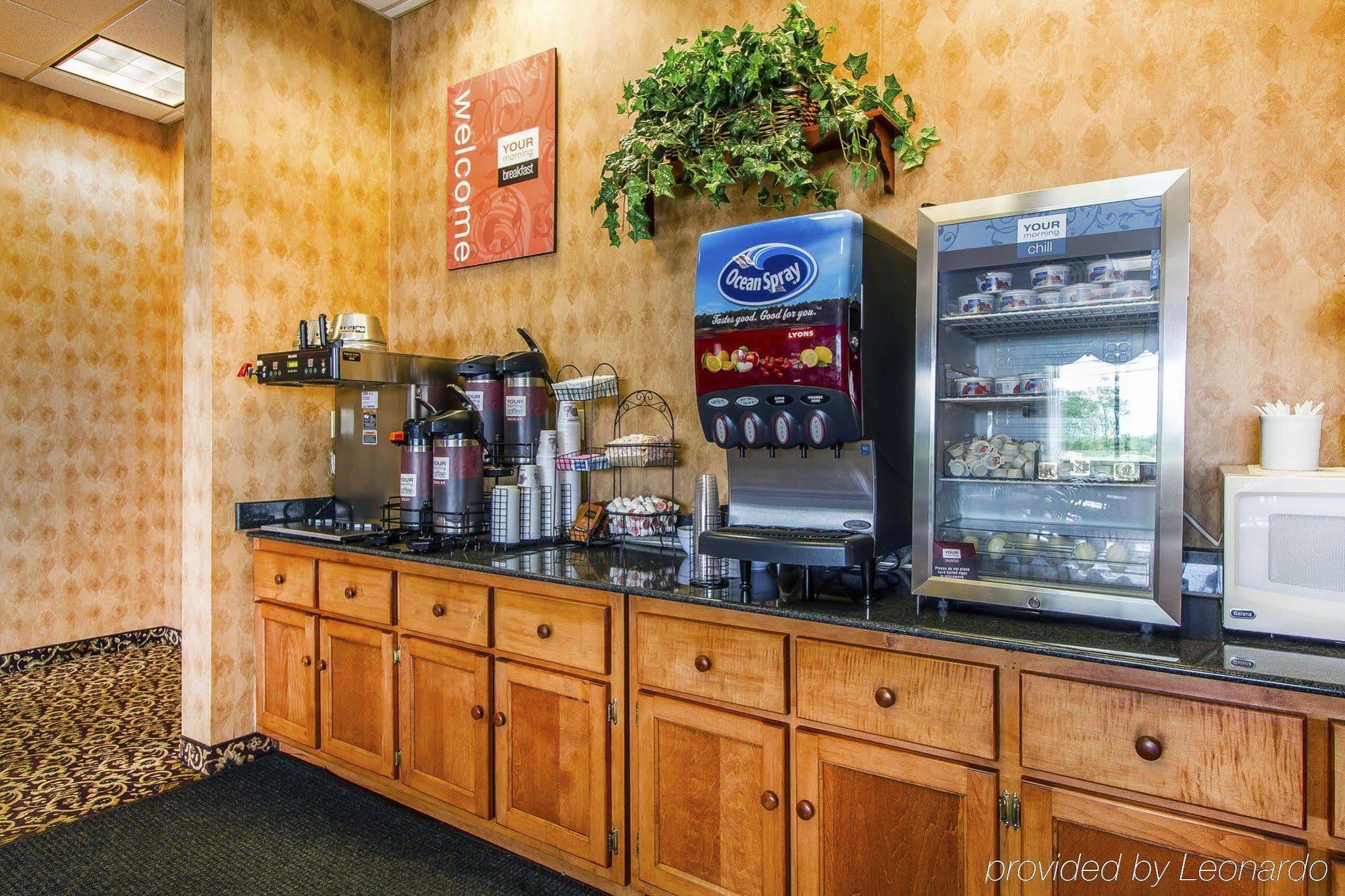 Holiday Inn Express & Suites Waterville - North By Ihg Екстериор снимка